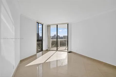 20185 E Country Club Drive Aventura FL 33180