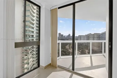 20185 E Country Club Drive Aventura FL 33180
