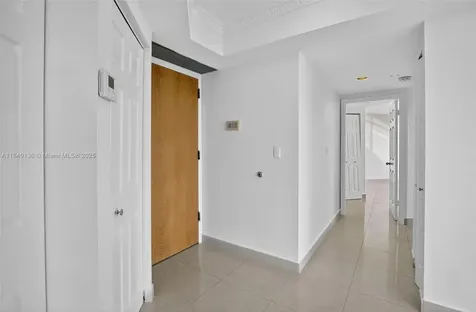 20185 E Country Club Drive Aventura FL 33180