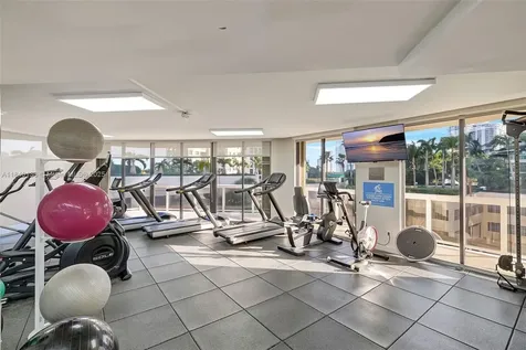 20185 E Country Club Drive Aventura FL 33180