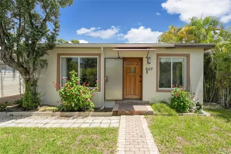507 NW 42nd Street Miami FL 33127