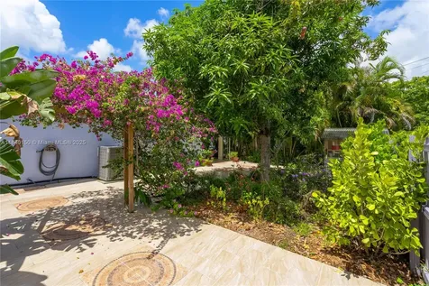 507 NW 42nd Street Miami FL 33127