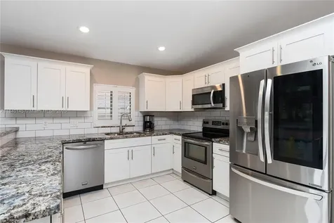 1710 SW 100th Terrace Davie FL 33324