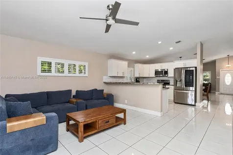 1710 SW 100th Terrace Davie FL 33324