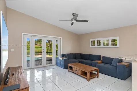 1710 SW 100th Terrace Davie FL 33324