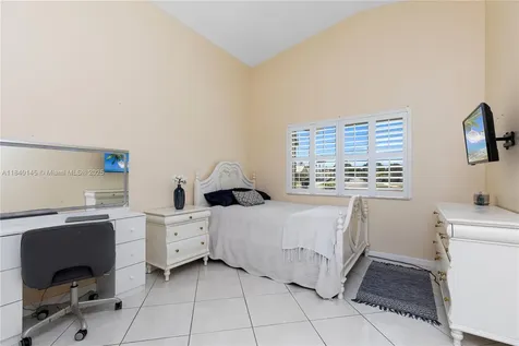 1710 SW 100th Terrace Davie FL 33324