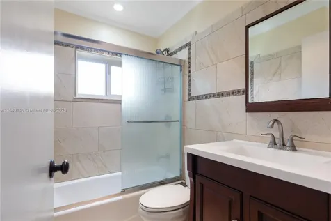 1710 SW 100th Terrace Davie FL 33324