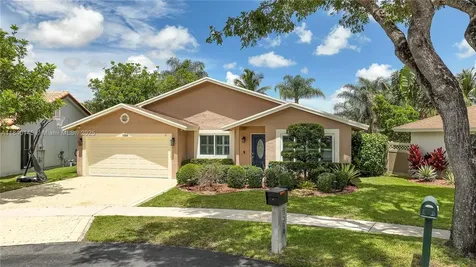 1710 SW 100th Terrace Davie FL 33324