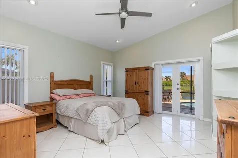 1710 SW 100th Terrace Davie FL 33324