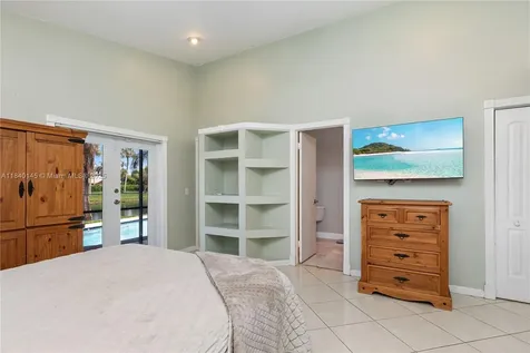 1710 SW 100th Terrace Davie FL 33324
