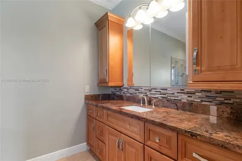 1710 SW 100th Terrace Davie FL 33324