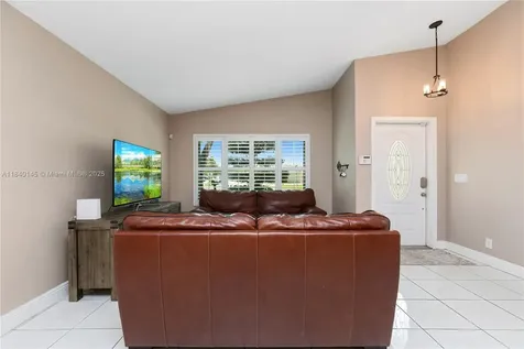 1710 SW 100th Terrace Davie FL 33324