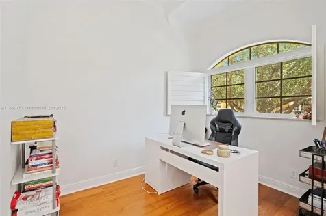 400 NE 69th Circle Boca Raton FL 33487