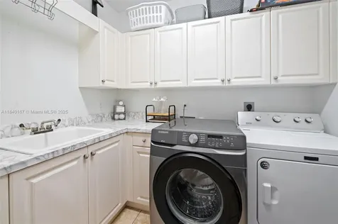 400 NE 69th Circle Boca Raton FL 33487