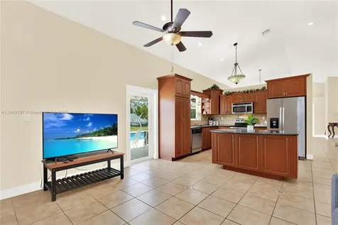 1641 NW 15th Avenue Homestead FL 33030