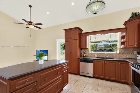 1641 NW 15th Avenue Homestead FL 33030