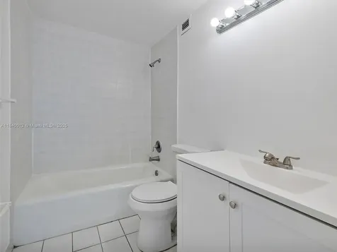 400 Kings Point Drive Sunny Isles Beach FL 33160