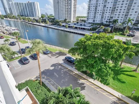 400 Kings Point Drive Sunny Isles Beach FL 33160