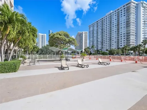 400 Kings Point Drive Sunny Isles Beach FL 33160