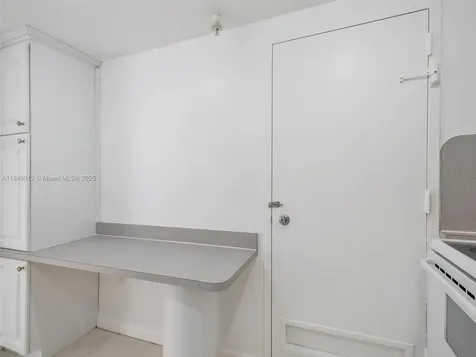 400 Kings Point Drive Sunny Isles Beach FL 33160