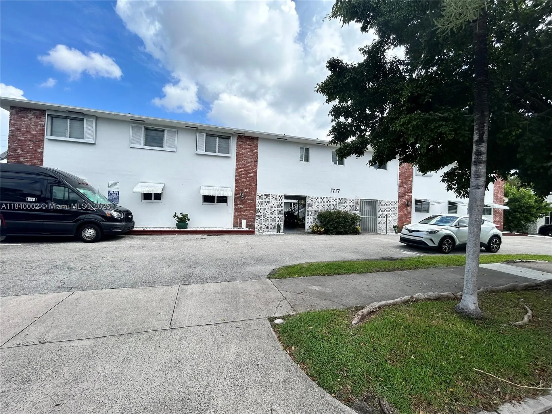 1717 Rodman Street Hollywood FL 33020