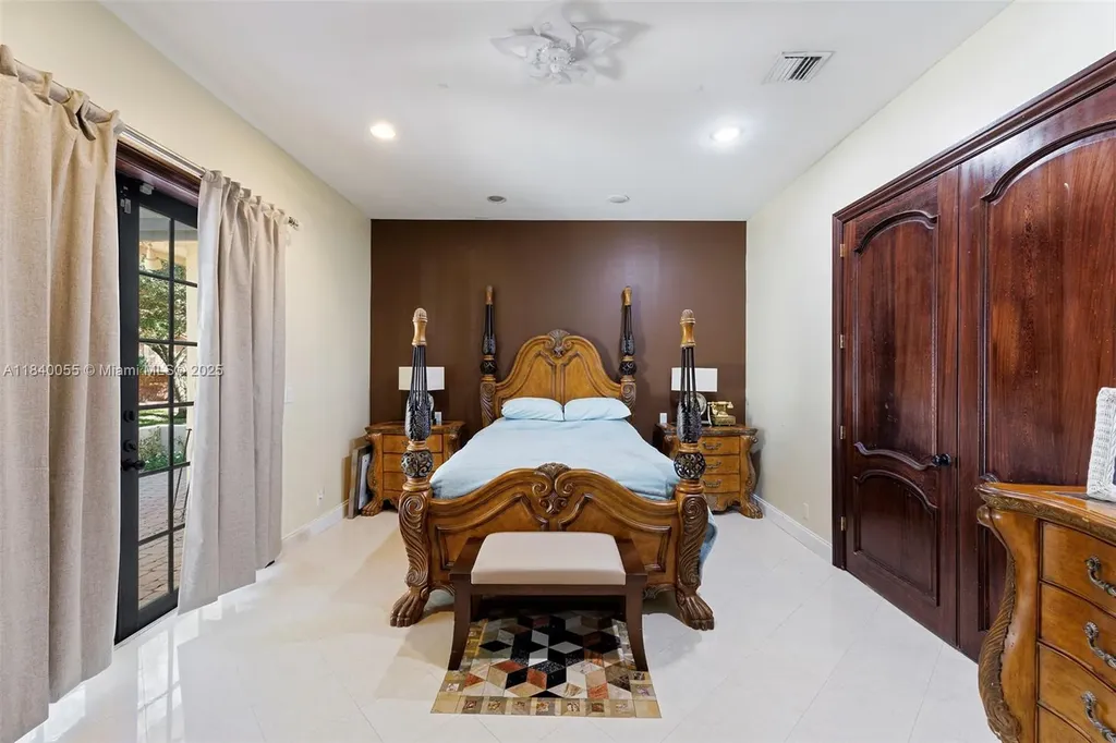 1860 Merion Lane Coral Springs FL 33071