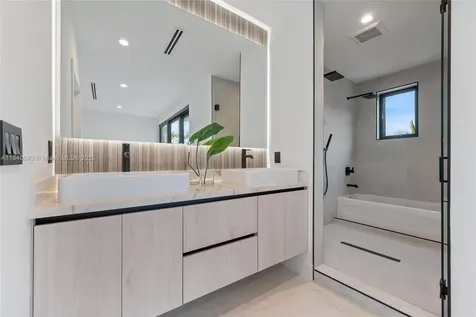 2937 SW 21st Street Miami FL 33145