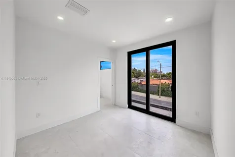 2937 SW 21st Street Miami FL 33145