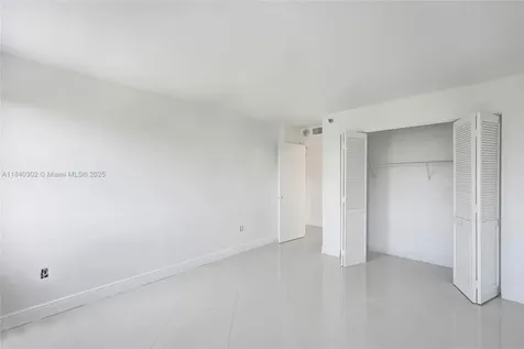 1201 S Ocean Drive Hollywood FL 33019