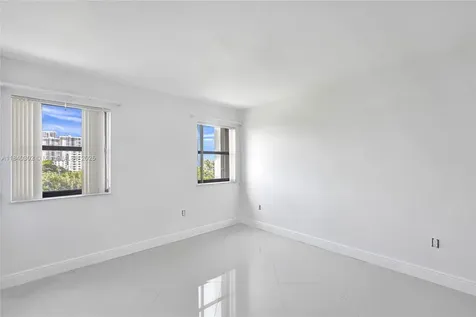 1201 S Ocean Drive Hollywood FL 33019