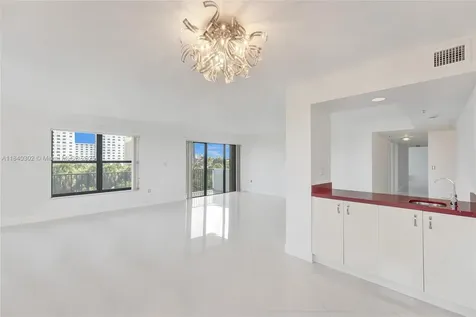 1201 S Ocean Drive Hollywood FL 33019