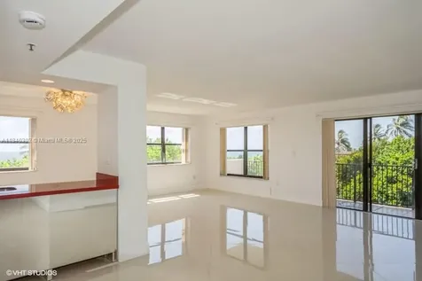 1201 S Ocean Drive Hollywood FL 33019