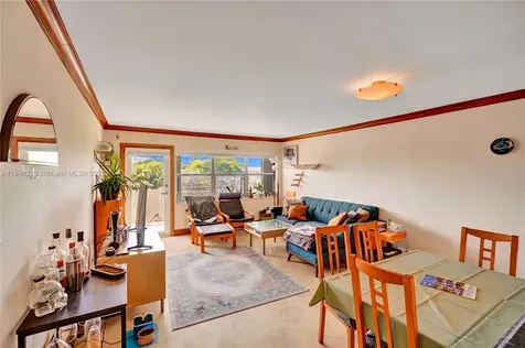 401 Golden Isles Drive Hallandale Beach FL 33009