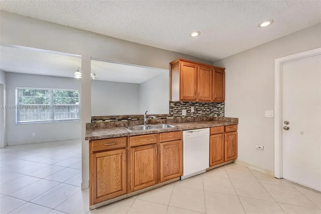 9285 Affirmed Lane Boca Raton FL 33496