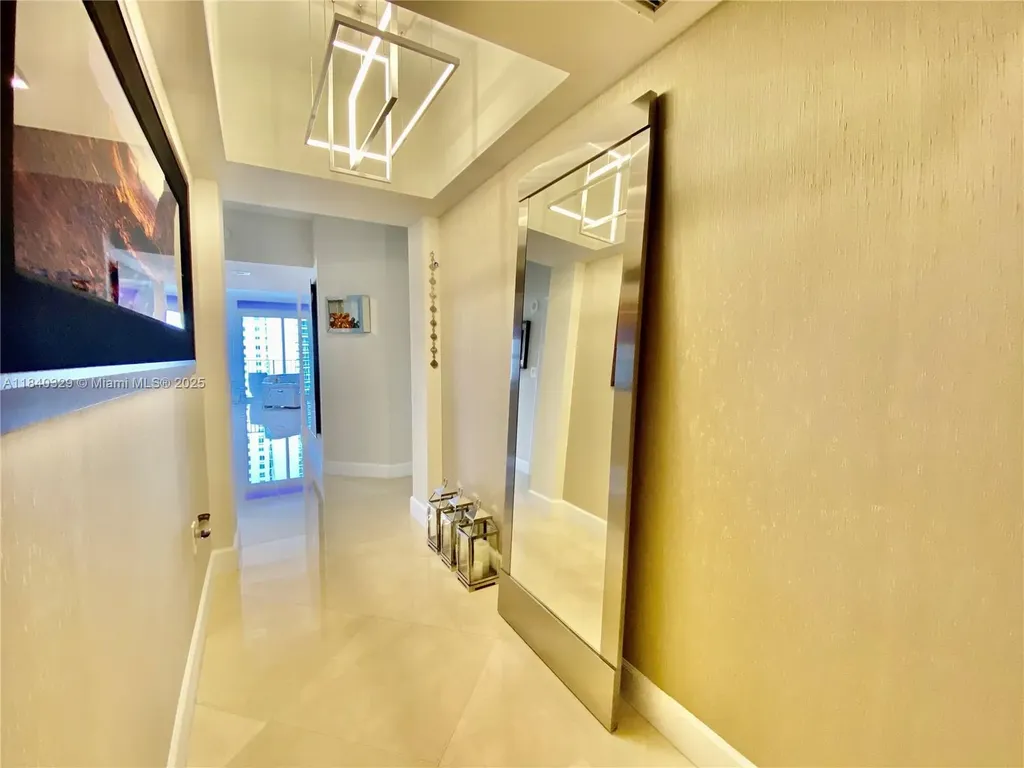 19900 E Country Club Drive Aventura FL 33180