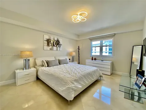 19900 E Country Club Drive Aventura FL 33180