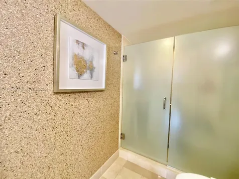 19900 E Country Club Drive Aventura FL 33180