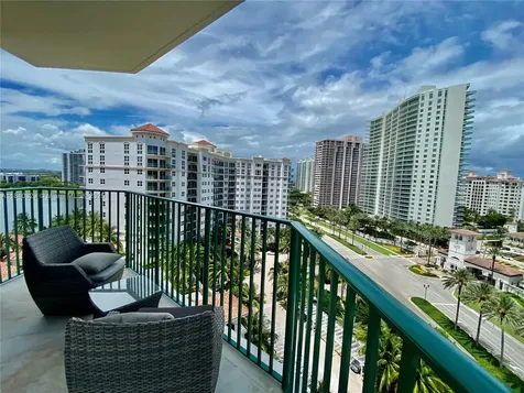 19900 E Country Club Drive Aventura FL 33180