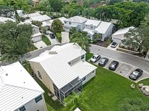 9384 NW 8th Circle Plantation FL 33324