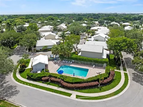 9384 NW 8th Circle Plantation FL 33324