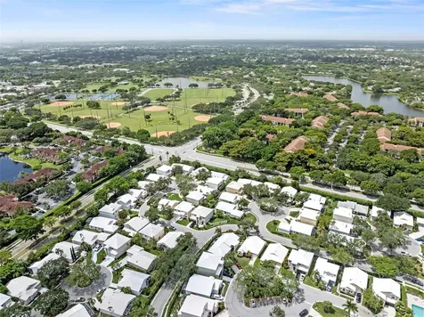 9384 NW 8th Circle Plantation FL 33324