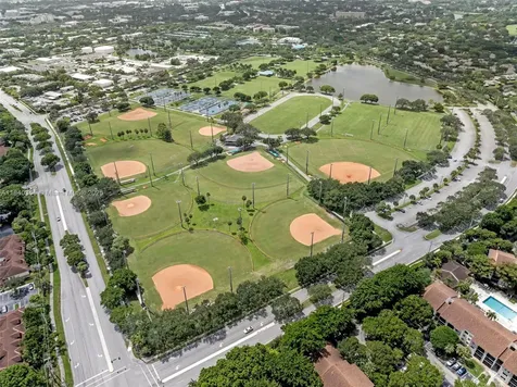 9384 NW 8th Circle Plantation FL 33324