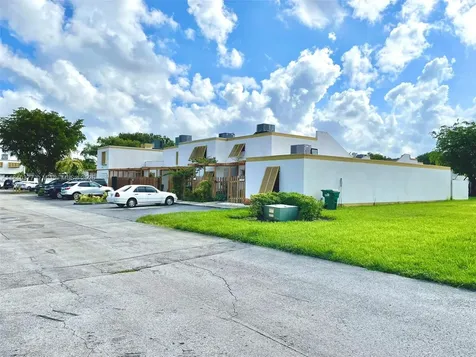 1725 SW 131st Place Circle S Miami FL 33175