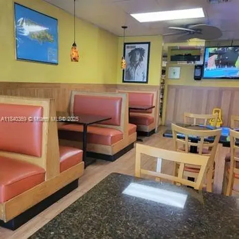 107 SE 10th Street Deerfield Beach FL 33441