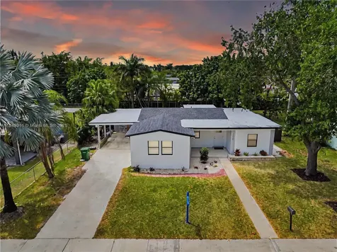 1550 NE 11th Street Homestead FL 33033
