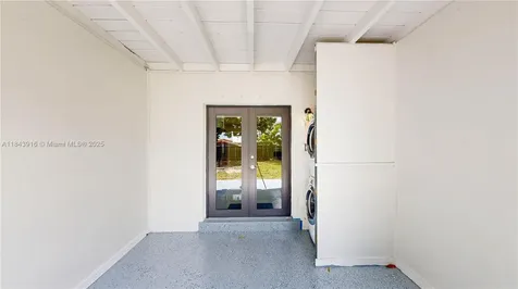 1550 NE 11th Street Homestead FL 33033