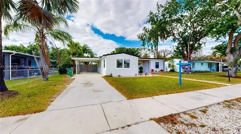 1550 NE 11th Street Homestead FL 33033