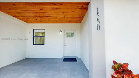 1550 NE 11th Street Homestead FL 33033