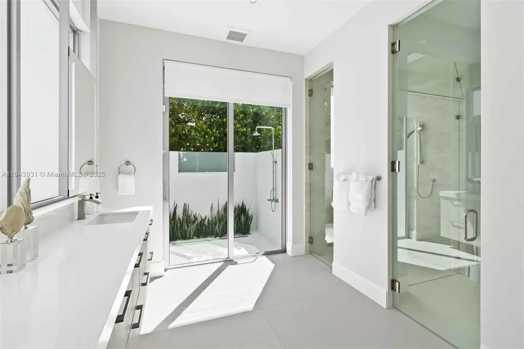 1280 S Ocean Boulevard Delray Beach FL 33483