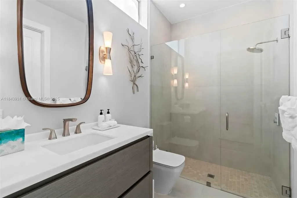 1280 S Ocean Boulevard Delray Beach FL 33483